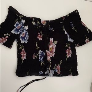 Off-the-shoulder shirt